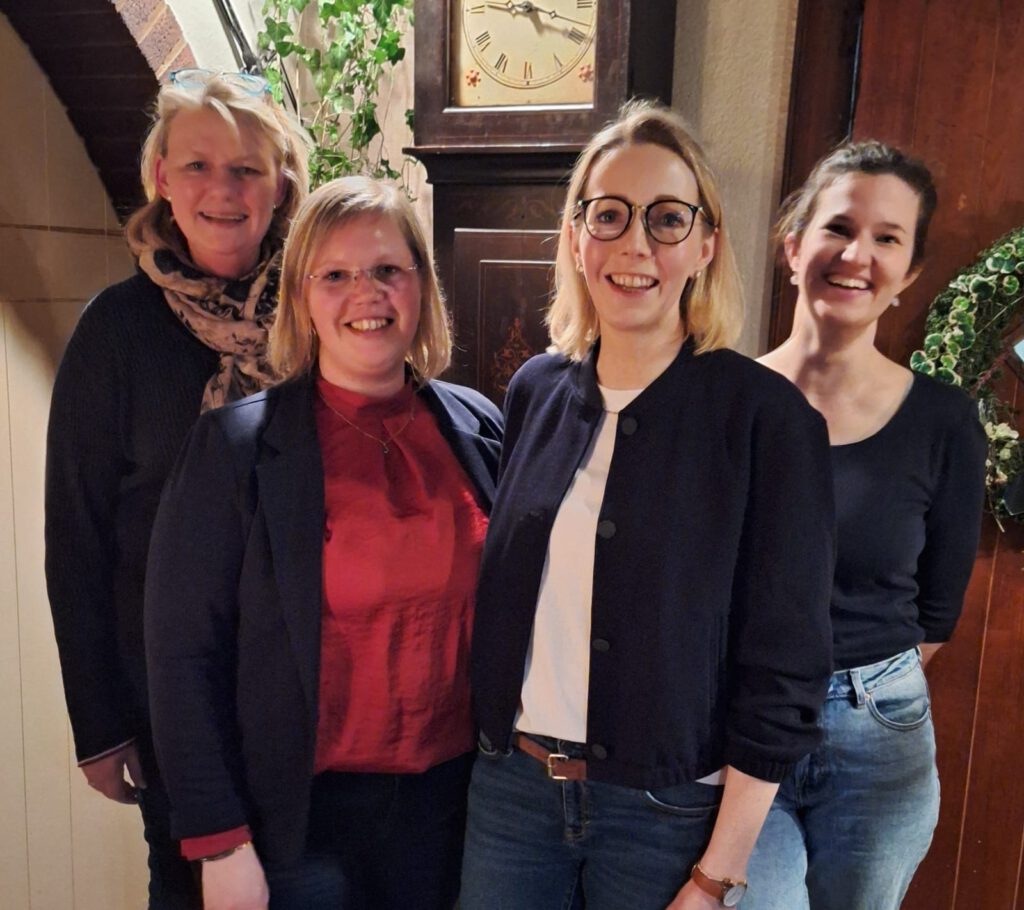 Sonja, Juliane, Kathrin & Lena